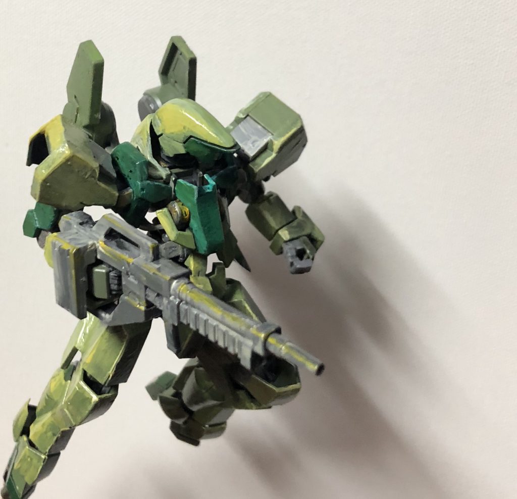 乾くのに3ヶ月くらいかかりました。
手に絵の具がベタベタつきました。