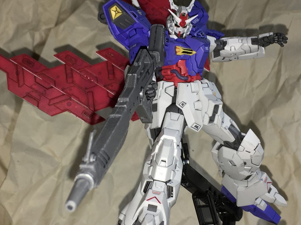 ムーンガンダム–6枚目/制作者：きしもとをん