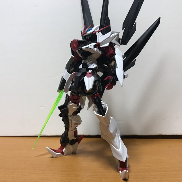 アストレイノーネイム・禍津(マガツ)