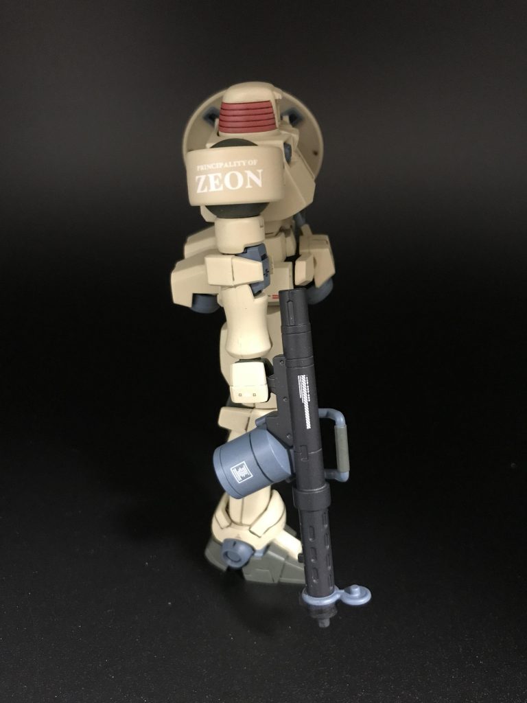 肩アーマーにもデカイジオンマーク