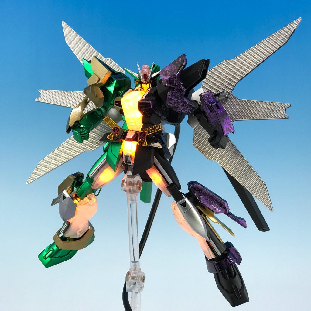 ダブルでエックスな6枚翅。