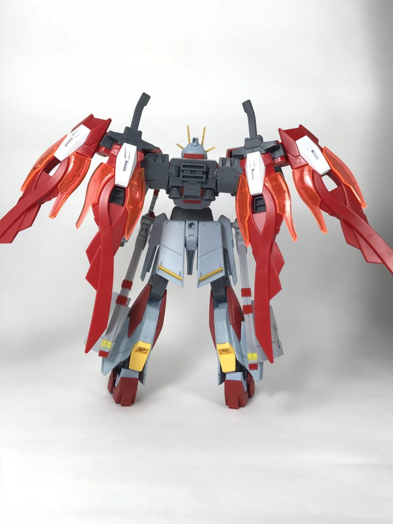 改造等はせずにライトニングにWガンダムゼロ炎のバックパックを装備させていますが、どちらも可変機ベースという事もあり、とても良い感じでマッチしてくれました!
うん、カッコいい(o´艸`)