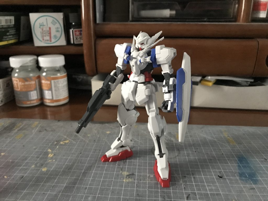 ガンダムアストレア–2枚目/制作者：ヤマクロス