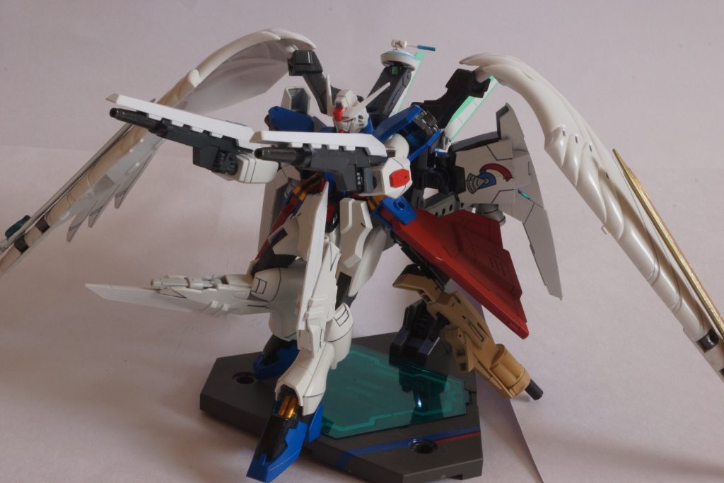 ツヴァイツバークです。ソニックライフルが連射モードにできるのに、なぜ装備しているのか?うーん...まぁ、違いがわかる日もいつか来るでしょう...。