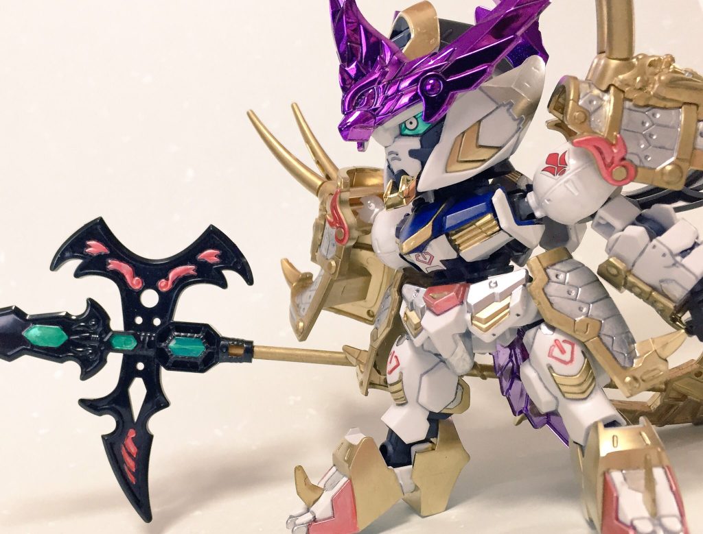 横顔。
呂布トールギスと玄武装トールギスの鎧を使っています。