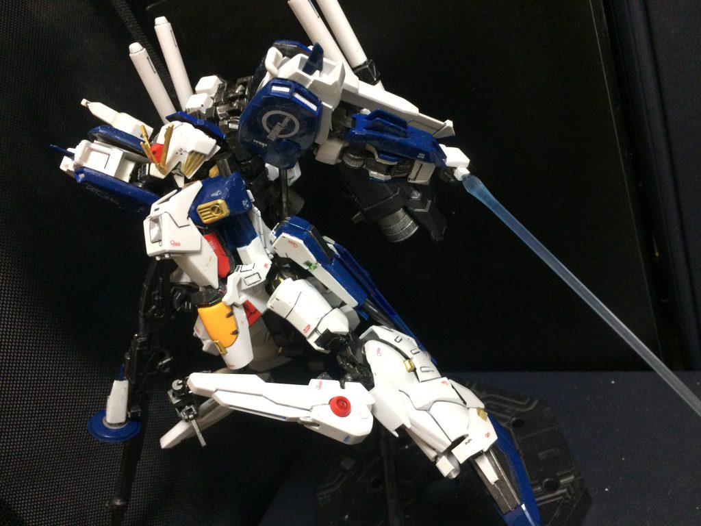 Gコアが露出した状態で接合されており、最高出力こそ高いものの旋回性能は低下する為、戦闘には不向きとなり、あくまで巡航形態である。本来のEx−SガンダムはGクルーザーこそ本意だったのに対し、こちらはあくまでMSモードの強化が目的ではあるが、この形態でもIフィールドバリアの使用は可能であり、更に増加パーツによる出力upの為、単純な戦闘力は実は向上した。