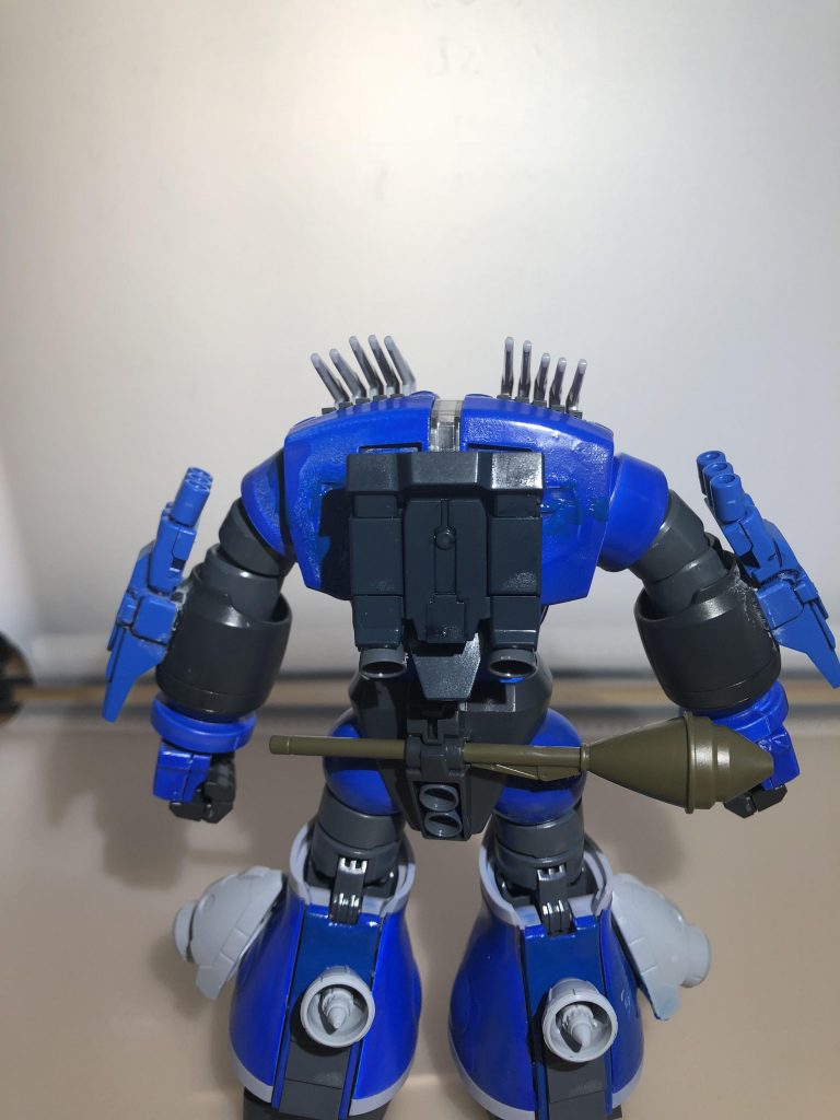 背中のブースターはジェスタキャノンのものを使用しています。