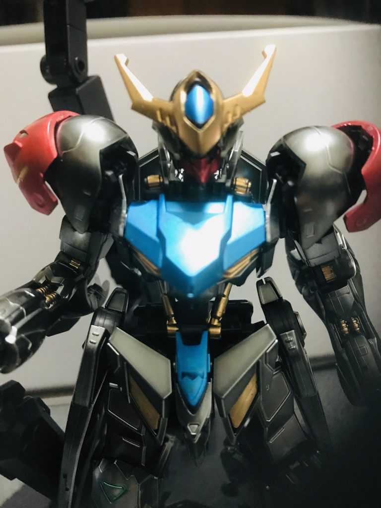 ツノ、パイプ等をゴールドにあとの配色は説明書見ながらしました。