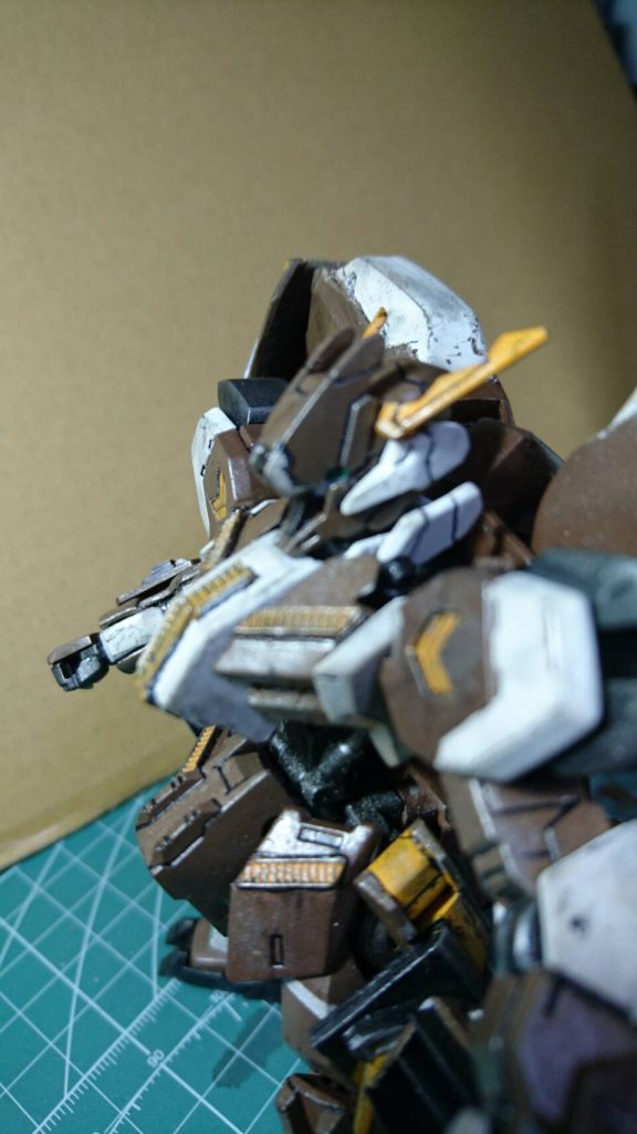 汚し塗装のやりすぎと塗装下手でアップだと見栄えが悪い