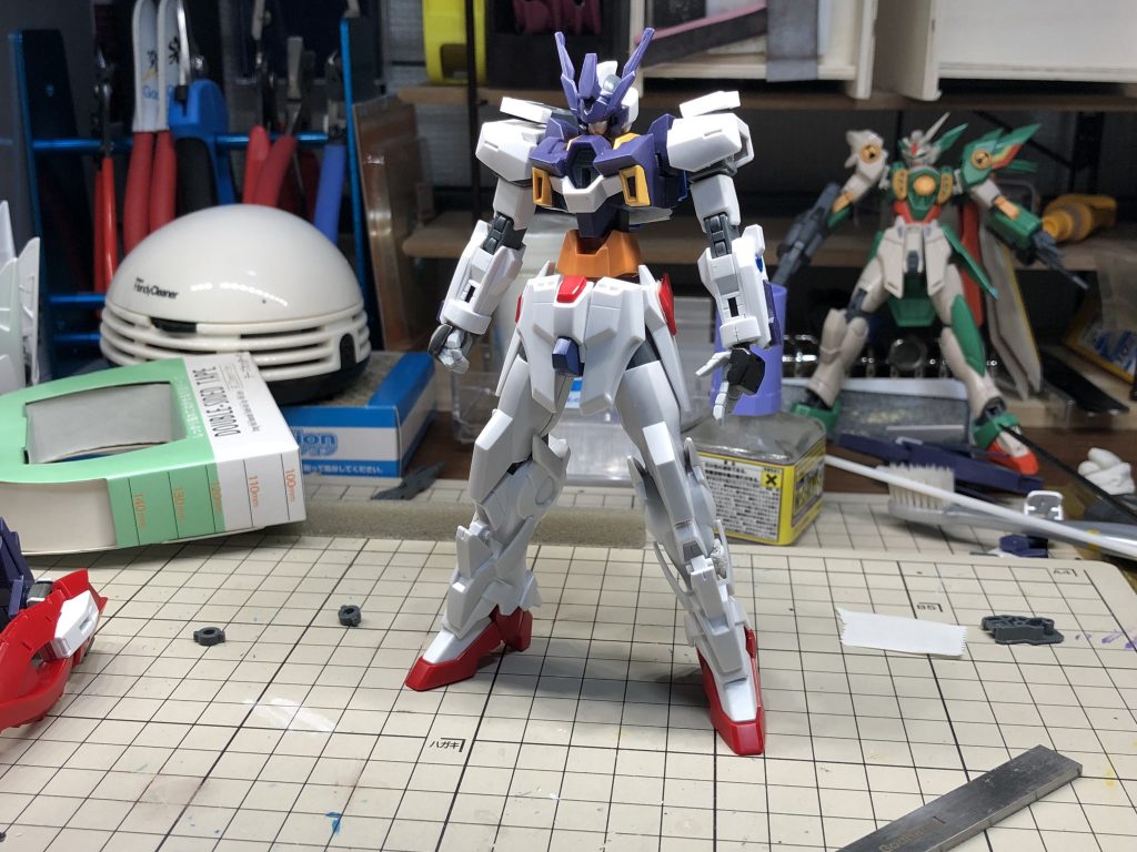 何ヶ月か後にガンスタさんのダイバーズコンテストがあるという事で作成を再開。
この時点で大まかな本体の形は出来てますね。