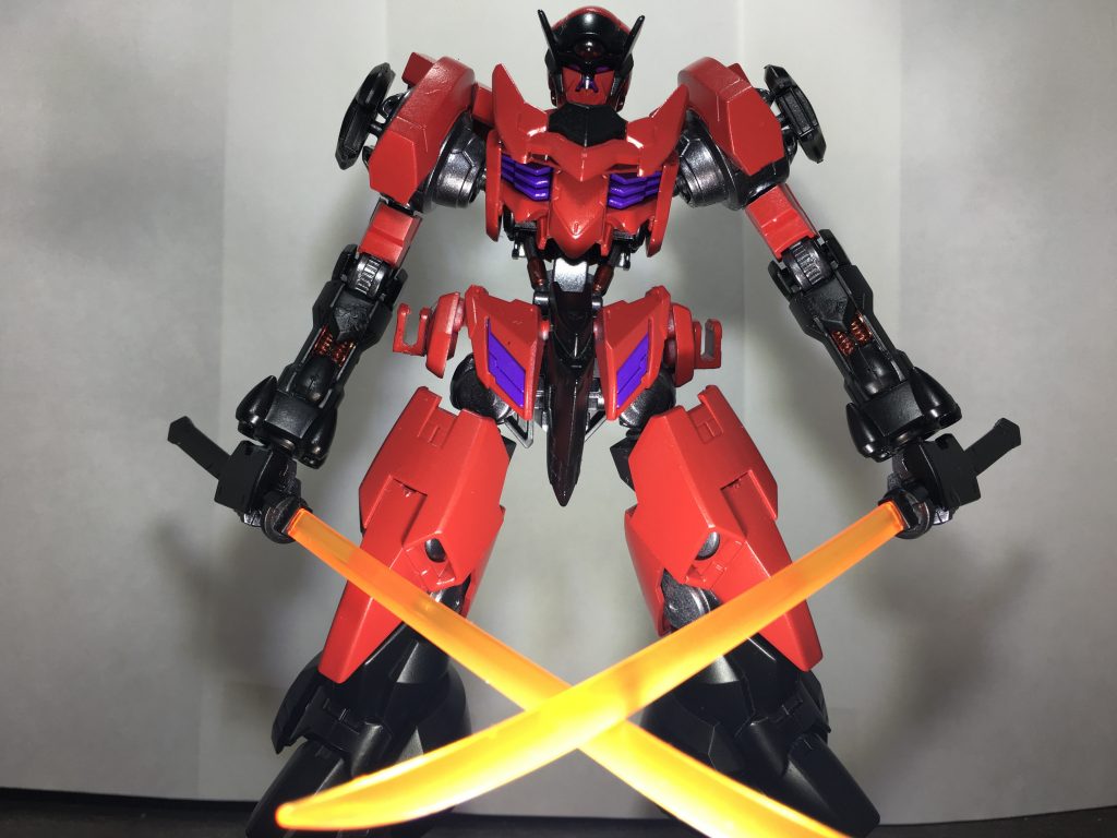 メイン武器は二刀一対のGN刀「刃鬼」
まんまダリル&ハワードですが、オーガ刃-Xによせるために刃部分は実体剣という脳内設定のため、付けっぱなしの状態です