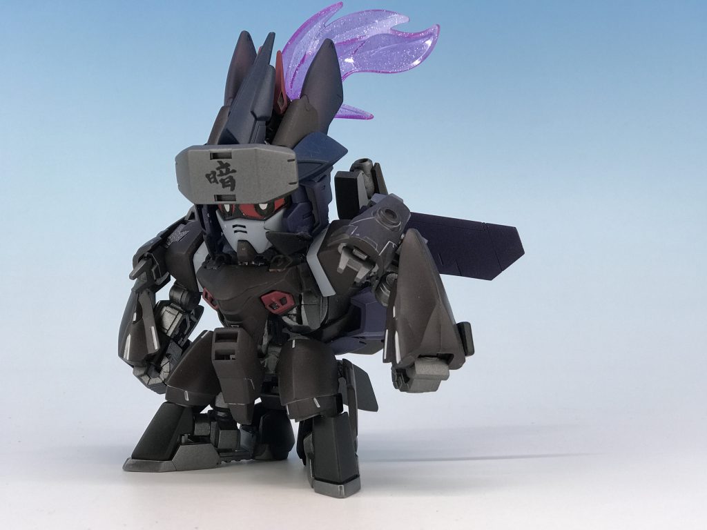 ## 真の顔、電撃丸
なに?ワイヤーが張り巡らされていてまともに動けない?
なんてこった!いったい誰がこんなひどいことを!!
そんな時もご安心を。
小回りの利くSDガンダムなら、イヤなアイツの首を迅速正確に狩り取ってくれる。