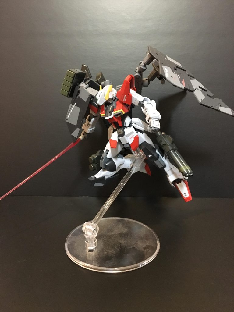 もちろん手に持たすことも可能