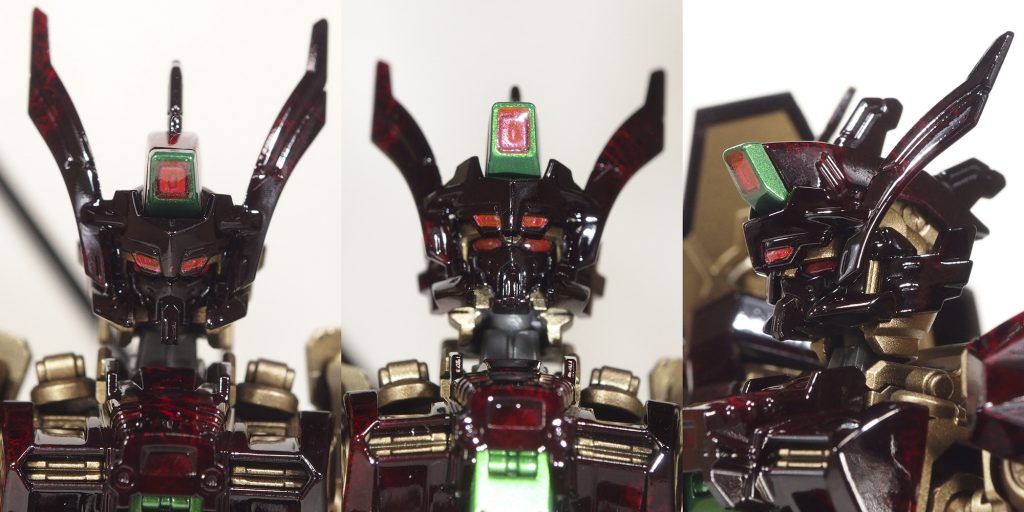 頭部はウヴァルまんまなのでデュアルアイとみせかけてクアッドアイです。
アゴは削ってエルガイムマーク2顔にした方がよかったかな・・・