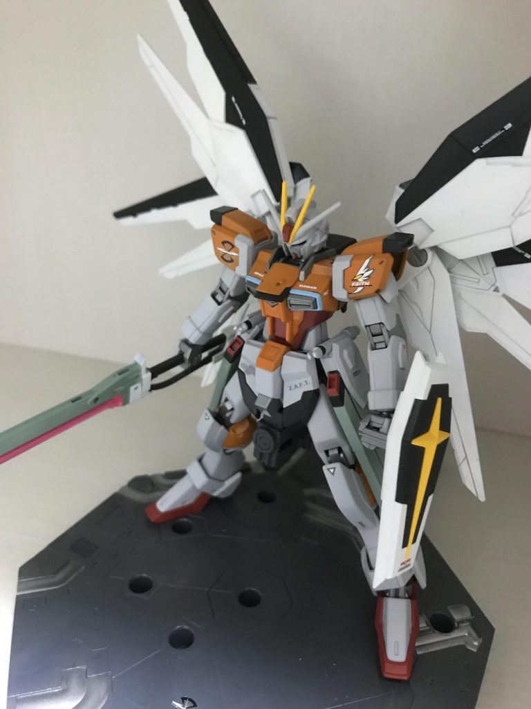 自由への衝動–3枚目/制作者：SIMA