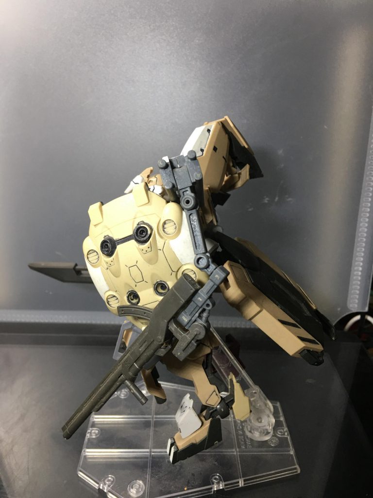 横面、撮ったはいいけどグシオンリベイクの盾が邪魔でよくわからないですね、すいません