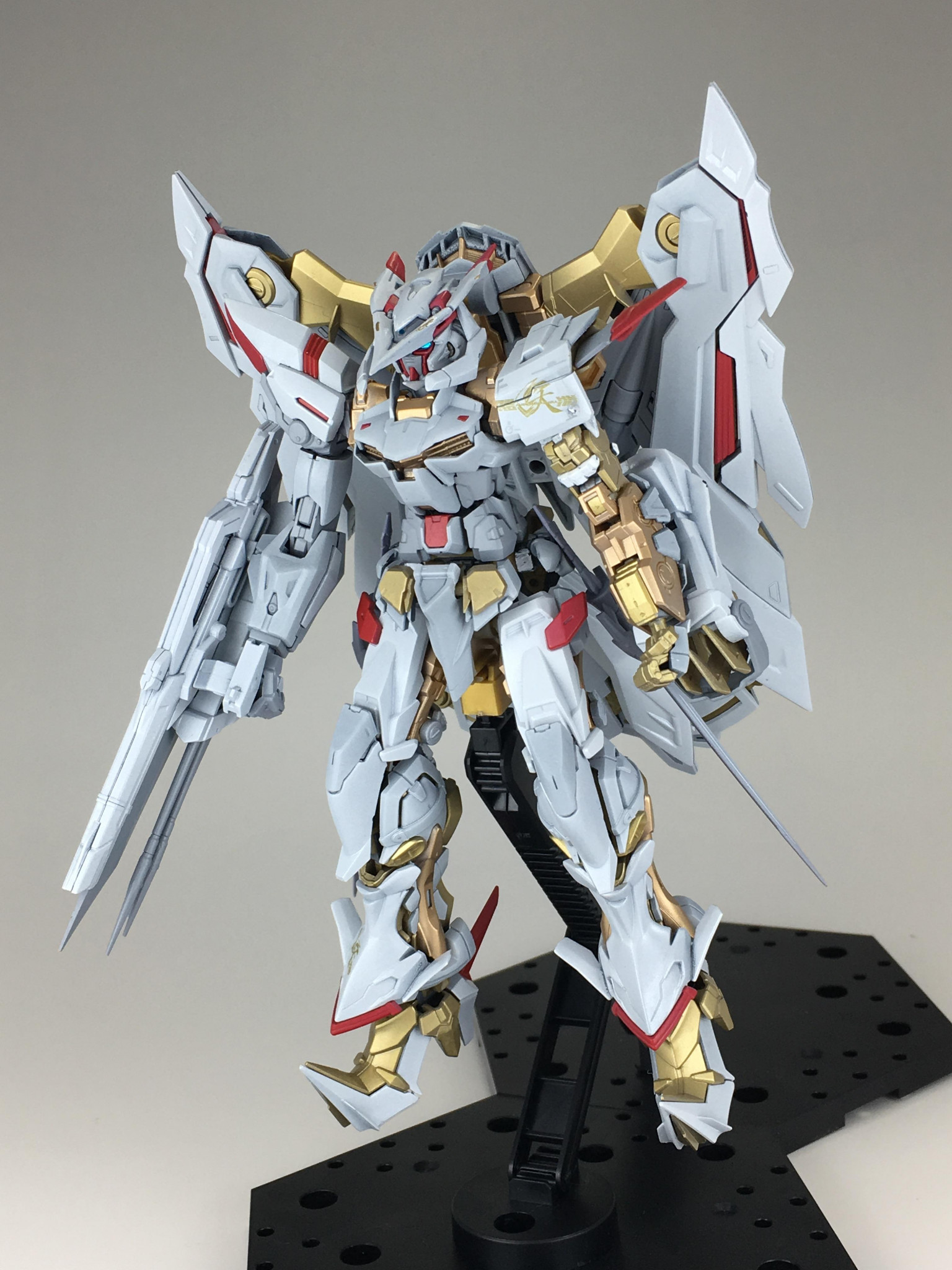 アストレイゴールドフレーム天ハナ マッキー 138penさんのガンプラ作品 Gunsta ガンスタ