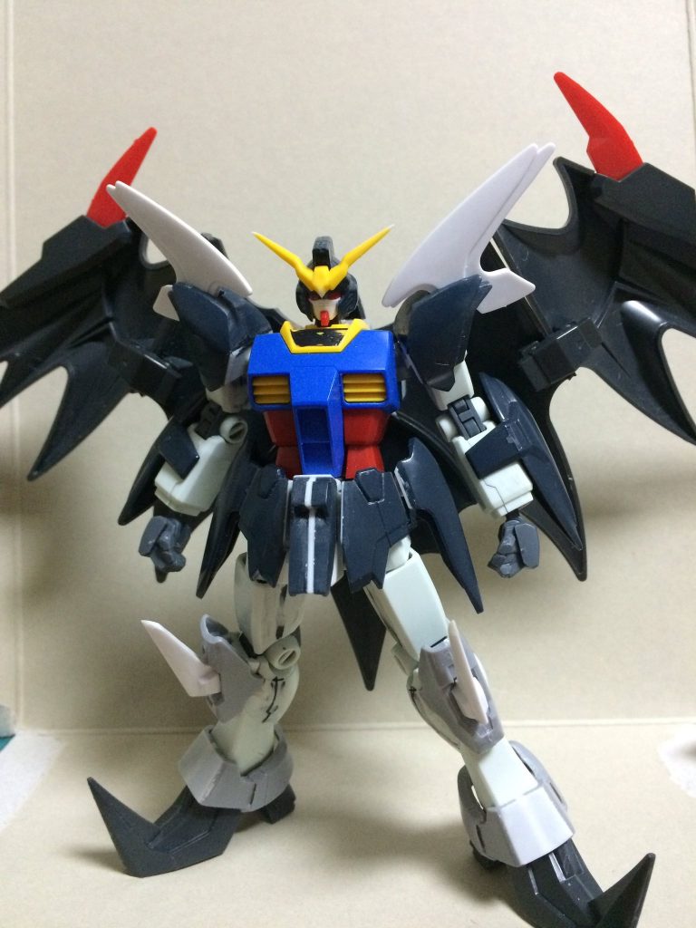 初幅増し大成功！
更にフンドシとのマッチングもクリア！脛アーマーは1.2m二枚、0.5一枚を挟み込み、恐る恐る合わせたらまたまたクリア！テンション上がりました！
足首はHGデスサイズヘルの物を中央部をHGCEストライクの足首関節に取り替えたものです。
ちなみに脛アーマーを取り付ける際、ストライクの脛のボールジョイントを使用しています