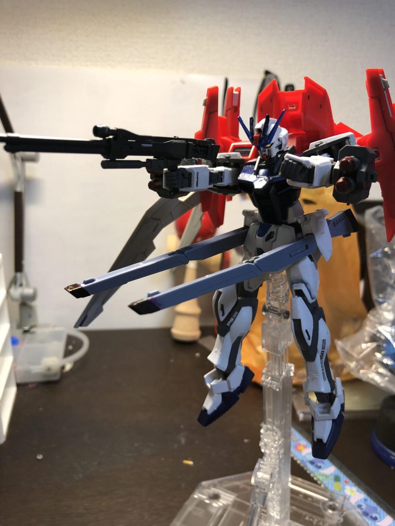 クスィフィアスレール砲
フリーダムと同じ腰に搭載されている実弾武装。フリーダムと同じようにフルバーストもできる