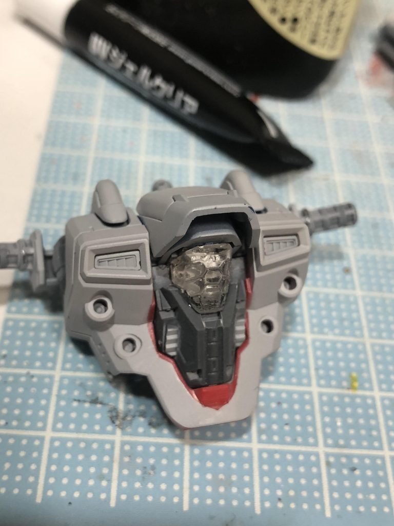 マイクロウェーブ受信部はおゆまるにて型取り後、UVクリアレジンで複製。
電飾を仕込みました。