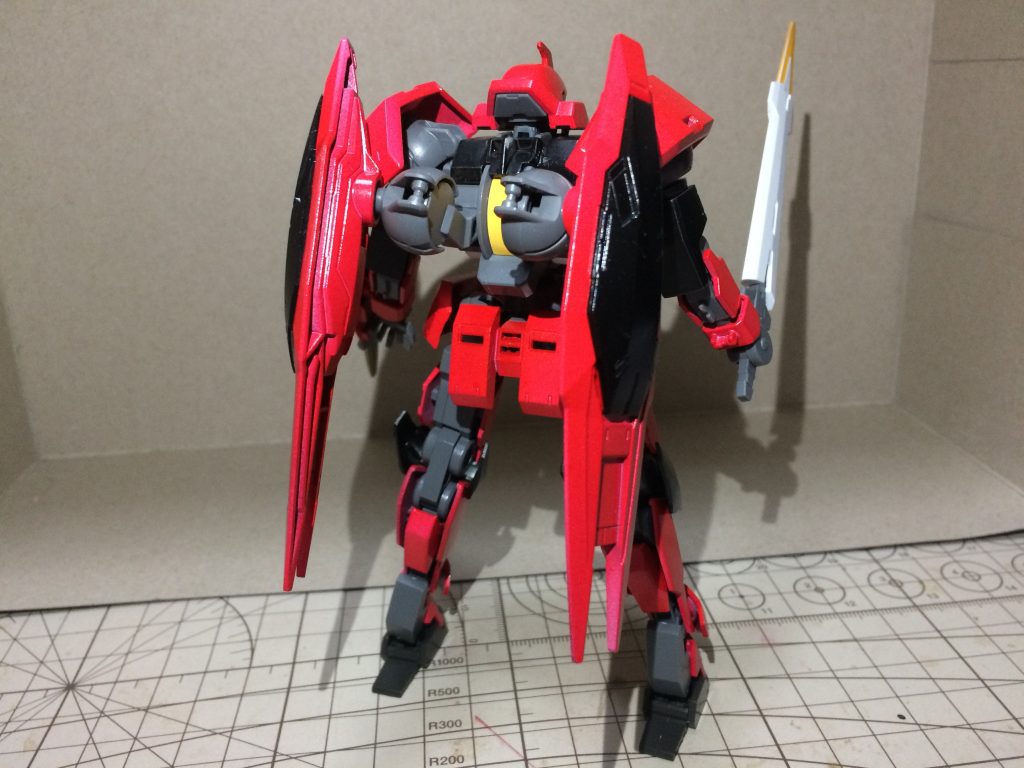 バックショット
バックパックブースターはジュリアの肩スラスターを転用