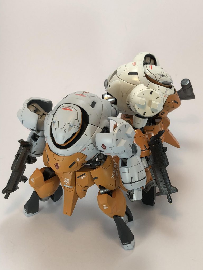 以前作ったHGランドマンロディと2ショットで。
ご覧いただきありがとうございました。