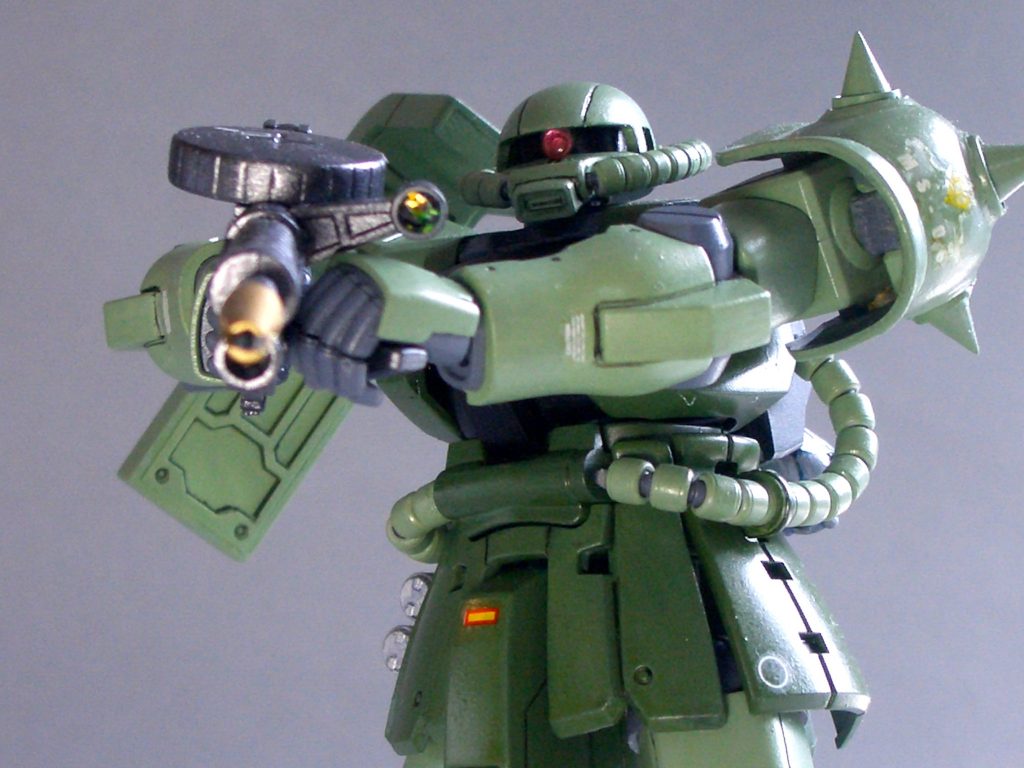 ザクマシンガンの銃口だけゴールドにしてるの、結構気に入ってます。