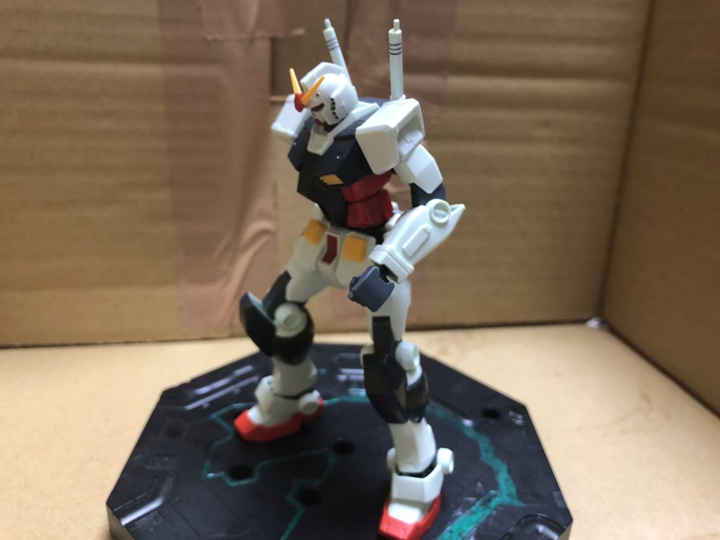 立ち上がるシーンは、この機体にも、欠かせないです。