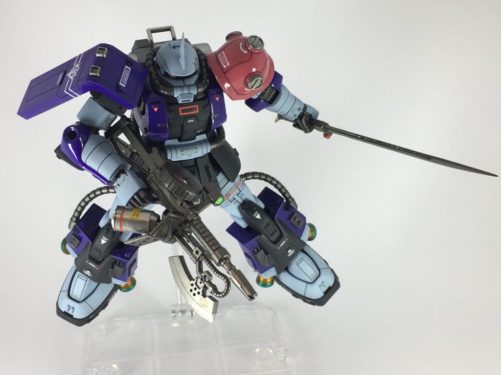 ヒートホークはザクマシンガンに直付けしました。弾幕はりつつ近づき、気付いたら頭パッカーン仕様です!