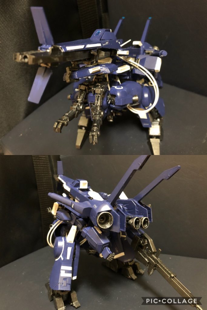 ●砲台形態
脚部で地面に接地し、砲台の形態を取る。戦艦の甲板などに降着し、戦艦の支援と補給を行う。この形態では機動性は落ちるが、シールド内蔵メガランチャー発射の安定性が増す為、最大出力での砲撃を行う事が出来る。
なお、実際には変形機構そのものは、ガザシリーズというよりはギャプランに近く、この辺りからもティターンズの研究所からの開発のノウハウの痕跡が見られるが、ネオジオン内での開発という事で、ガザシリーズと同じ形態を取れる様になっている。