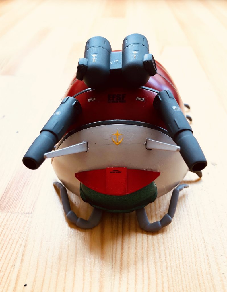 HGガンキャノンのパーツを流用。