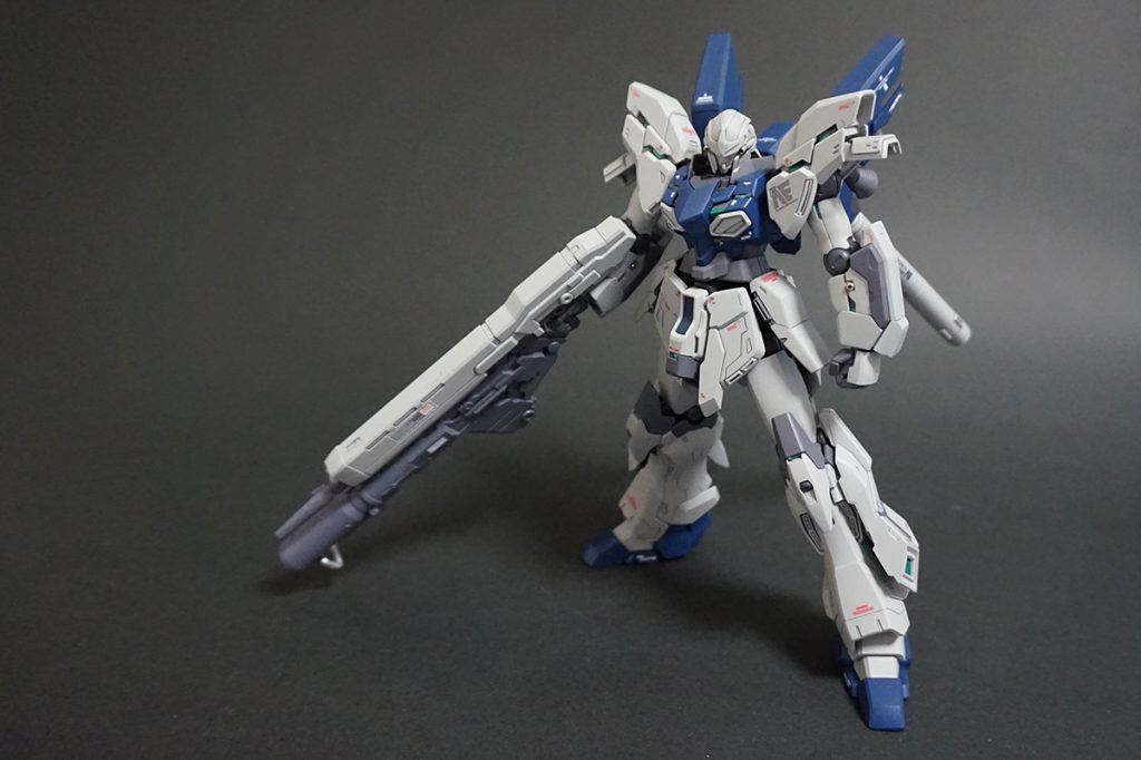 小説Verです。
ハイ・ビーム・ライフルにバズーカを装着しています。