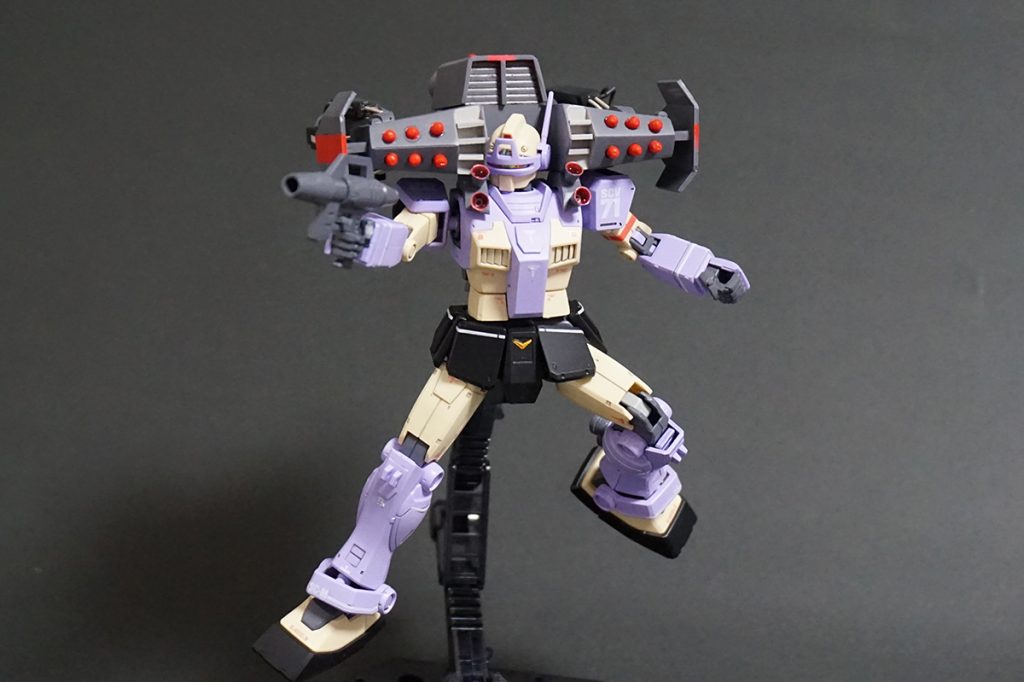 フェロウブースターを付けるとさすがに可動が窮屈ですね。