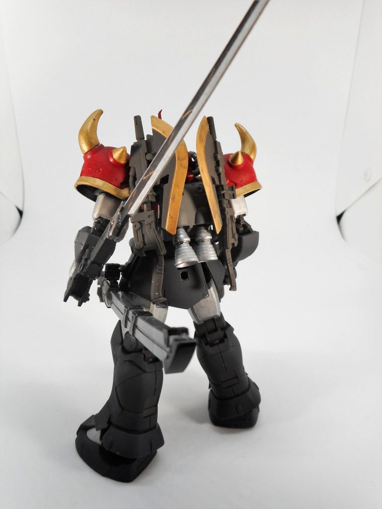 アクト・ザク–3枚目/制作者：兜龍