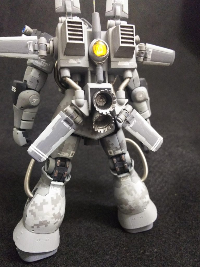 バックパックは切り刻んで小型化