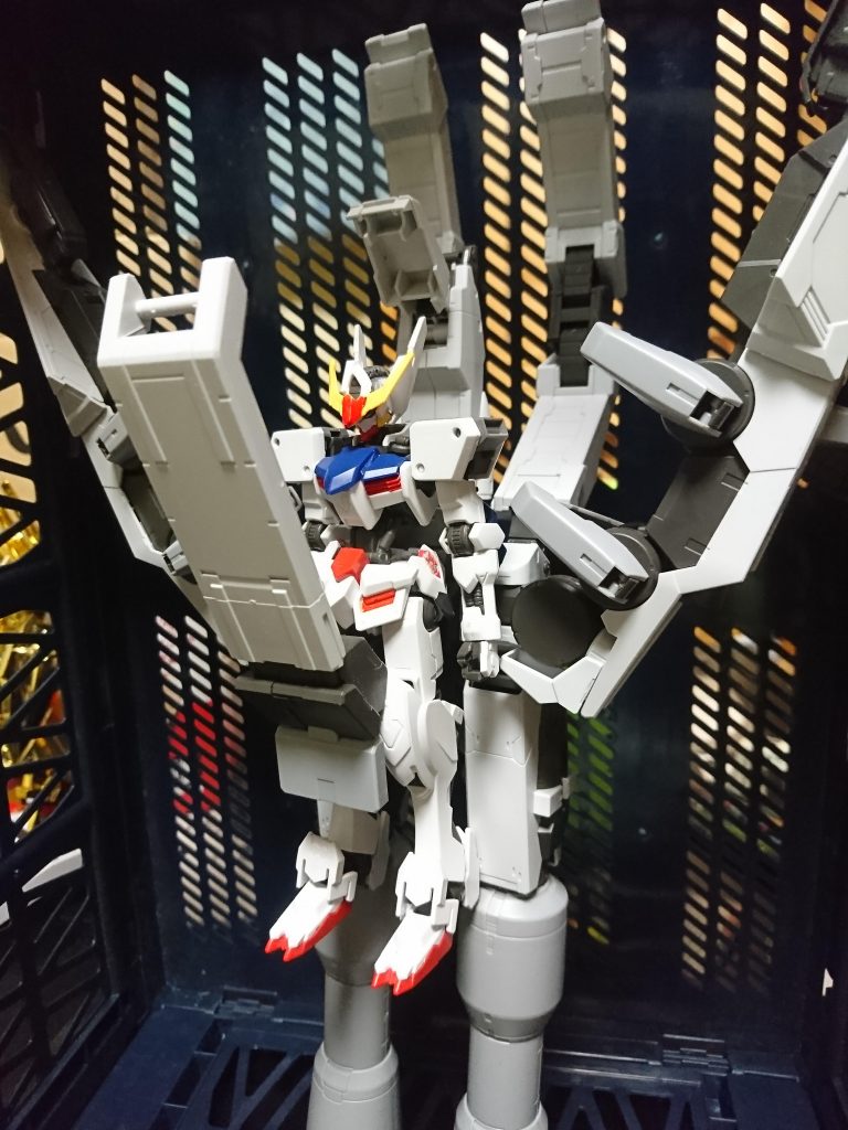 もちろん、内部には機体を格納しております（n‘∀‘)η
というわけで、今回はバルバトスを元に作成しましたガンダムマルバスをご紹介いたします(*´-`)
…予告しましたし(*´∀`)♪