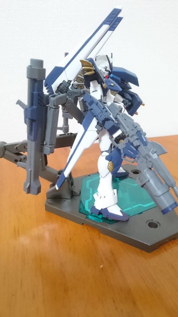 バンシィノルンからビームマグナム、
ビームトンファー