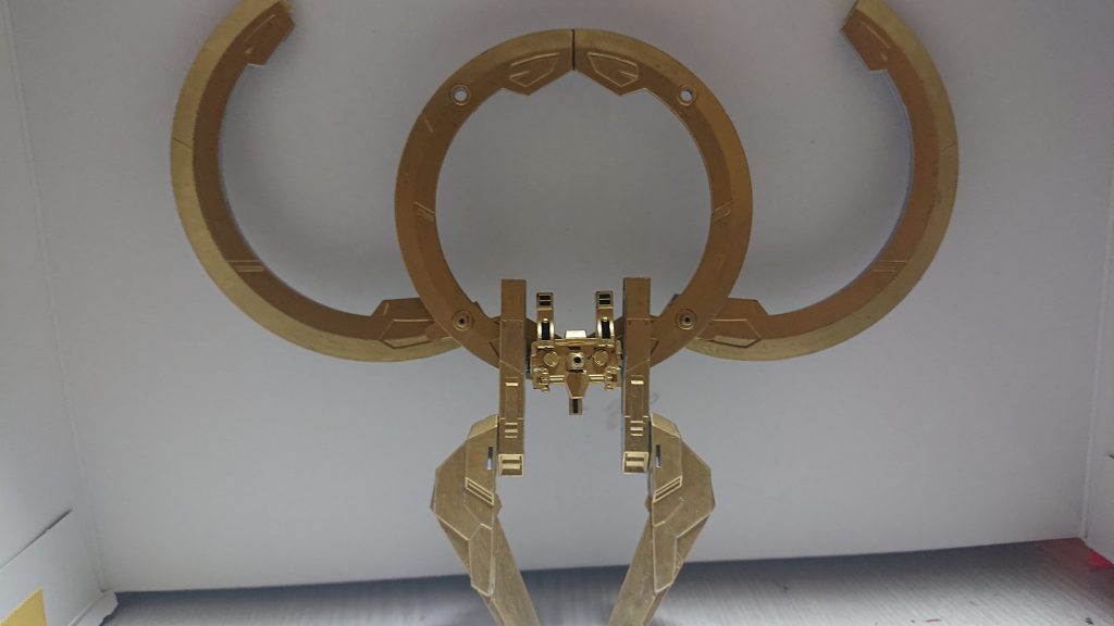 ヴォワチュールリュミエール∞

SDスターゲイザーのものを中心とし、左右にHGスターゲイザーのもの、下にルナゲイザーのものを使用。
なんか、8っぽく見えたので(無理やり)
命名、アストレイのフライトユニットを用いているので他のアストレイにも装着可能(多分w)