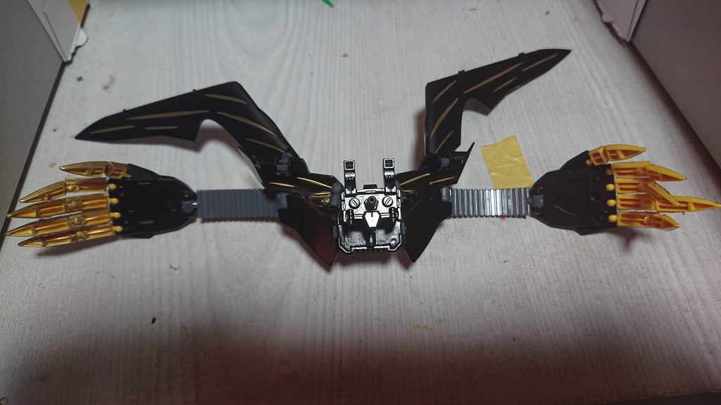 ヴォワチュールリュミエール~黒天~
ヴォワチュールリュミエールと言いたいところだけどアストレイのバックパックにジ・エンドのバックパックを付けただけ
手抜きではないよ?Σ(゚Д゚;≡;゚д゚