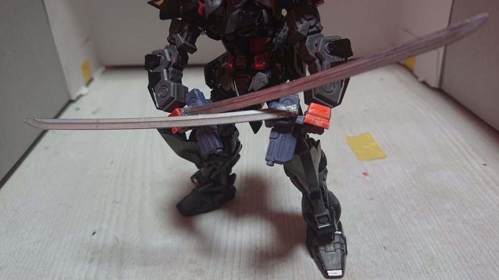 武器 ソードピストル天羽々斬
MGのアストレイノワールが所持してた武器を再現
結構お気に入り(๑>•̀๑)