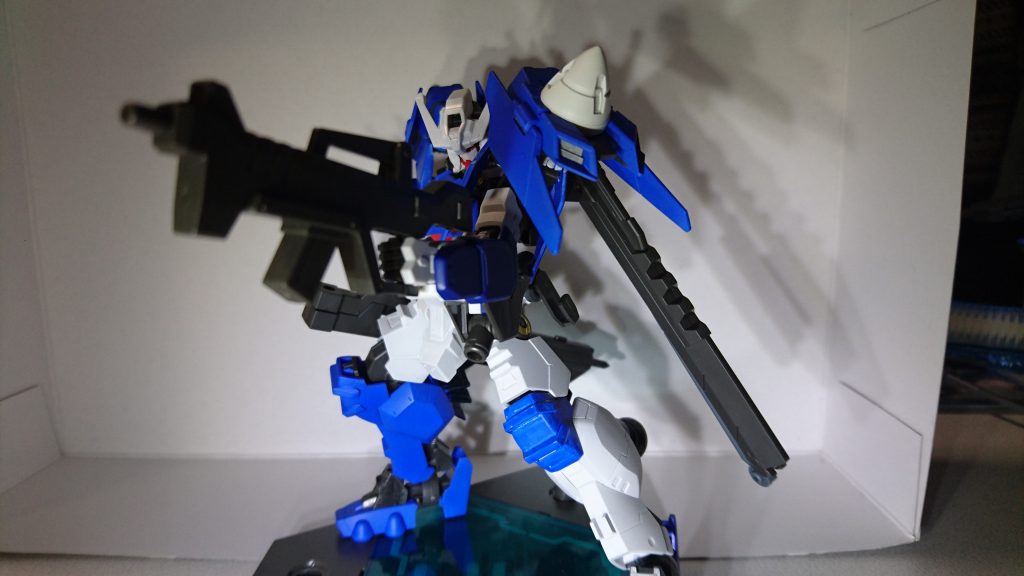 【アスタロト専用ライフル】
元々アスタロトが使っていたものと変わりはないが、GNモード時は実弾からビームライフルに置き換わる(後述)。