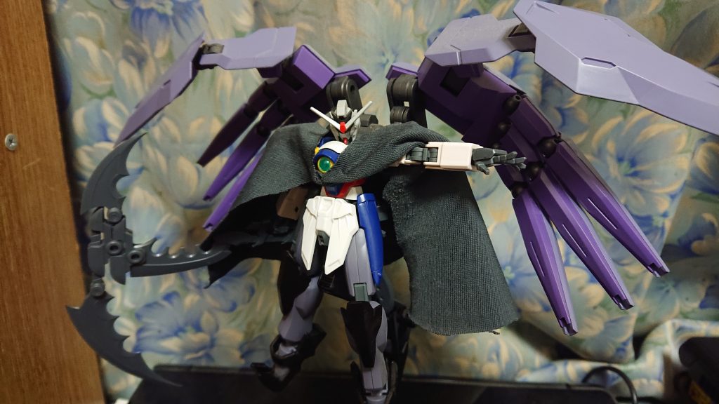 ガンダムルヴナン–4枚目/制作者：ゴン蔵5世