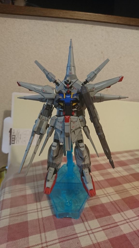 今回はrgをふんだんに使用したのでお金がかなりかかってしまいました…(;´д`)パーツストックになったガンプラ達にご冥福をお祈りします。よろしければぜひ皆さんのご意見をお聞かせください!ガンプラは自由だけどお金がかかるね♪