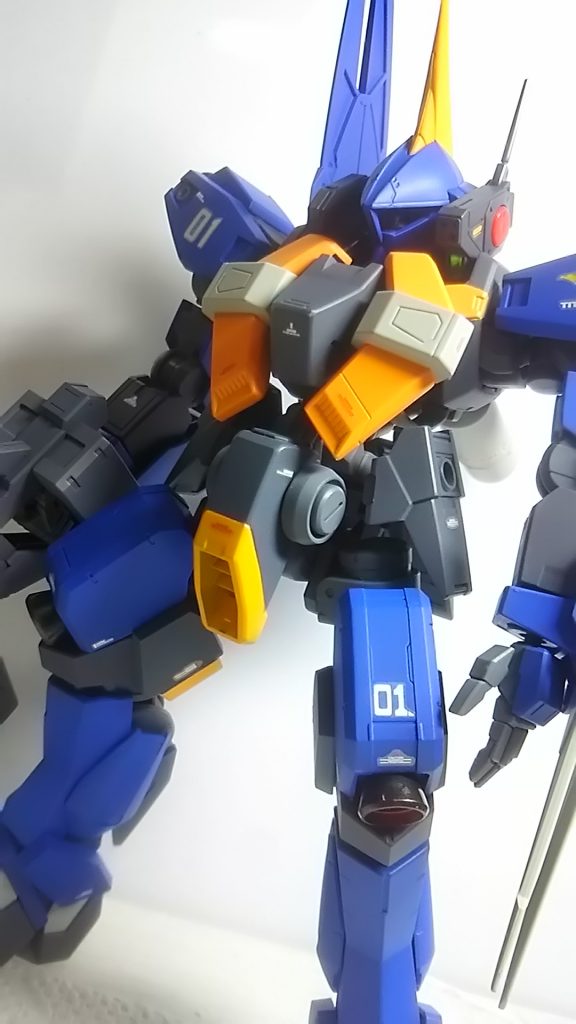 鉄血のバーザム(1/100)–5枚目/制作者：mSR12