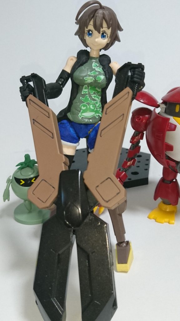 装備品は特にないのでコーイチさんのニッパー(?)を拝借。
これでガンプラは・・たぶん作れないですよ。