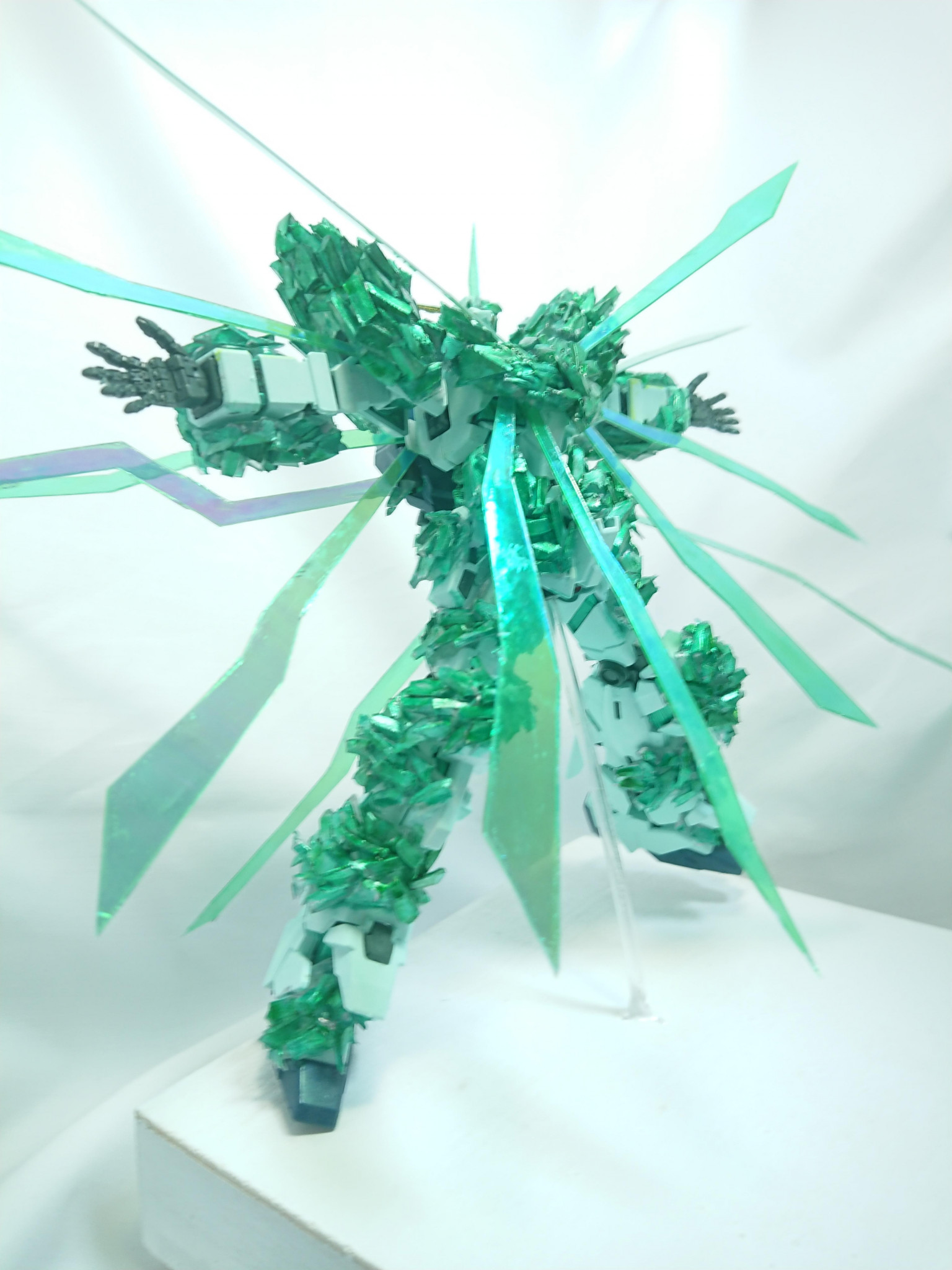 光の結晶体ユニコーン カミオさんのガンプラ作品 Gunsta ガンスタ