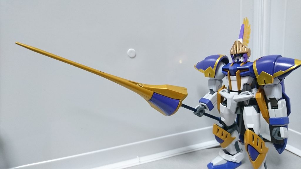 メイン武装「スレイプニル・ミニアド」。出撃時に手持ちしまして懸架不可。常に持ち歩きます。キマリスのモノを塗装したのみで細かい改造はありません。しかし色を変えるだけでも割と印象が変わりませんか?