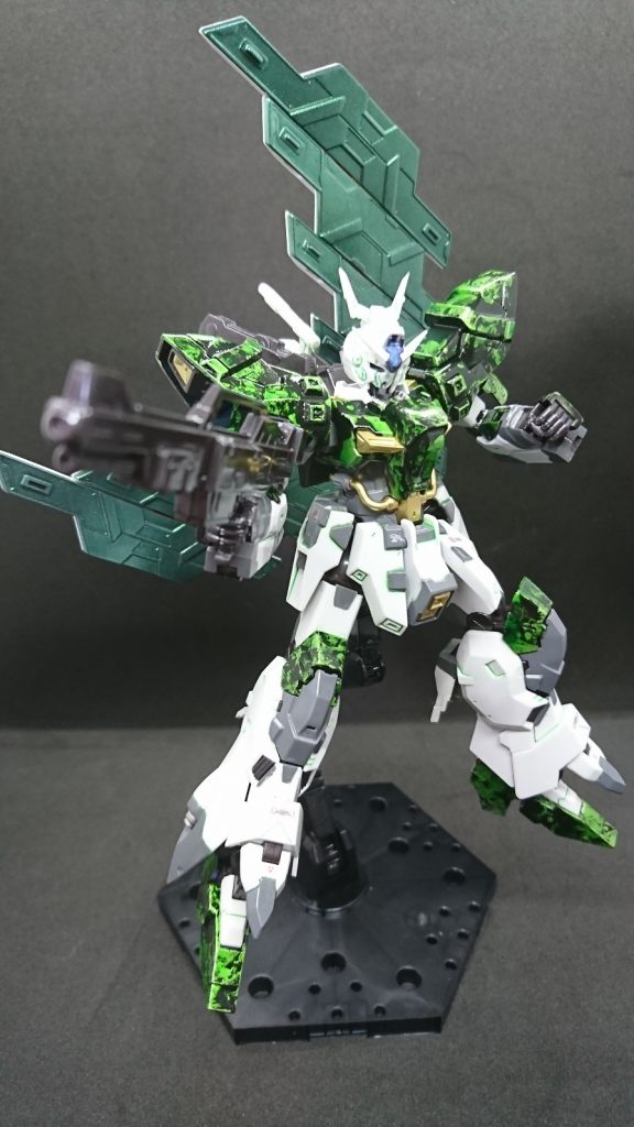 ムーンガンダム-翠月-–4枚目/制作者：タッキ~