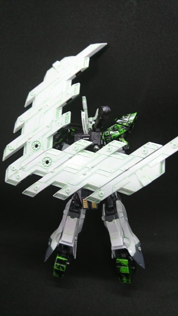 ムーンガンダム-翠月-–3枚目/制作者：タッキ~
