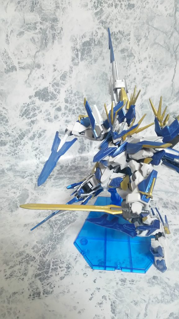 バエルソードとアイスブレードの取り回しは良好。